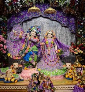 Read more about the article Discover the Grace of Sri Sri Radha Vrindavanchandra Temple, ISKCON Pune